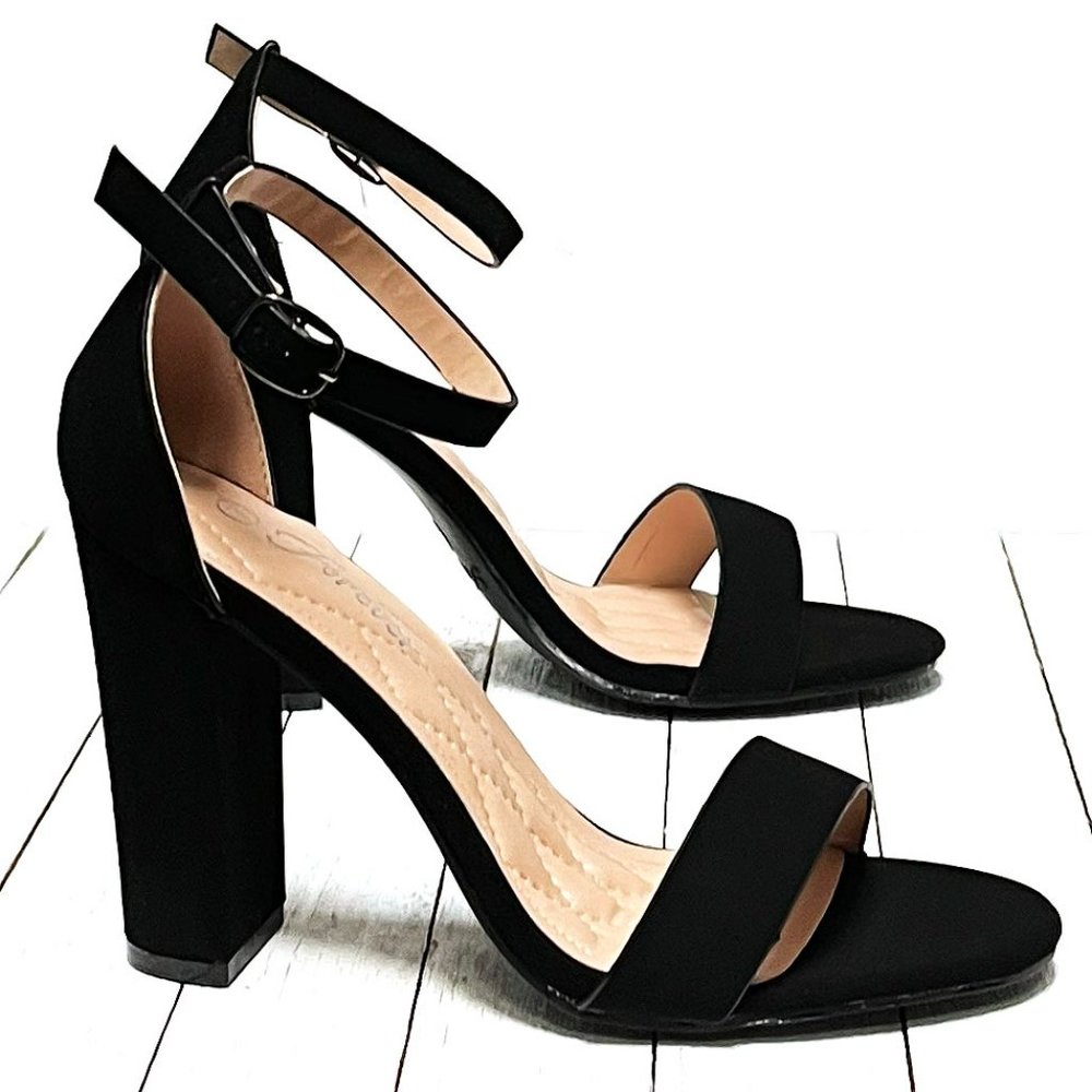 New Black Single Band Chunky Heel Sandals